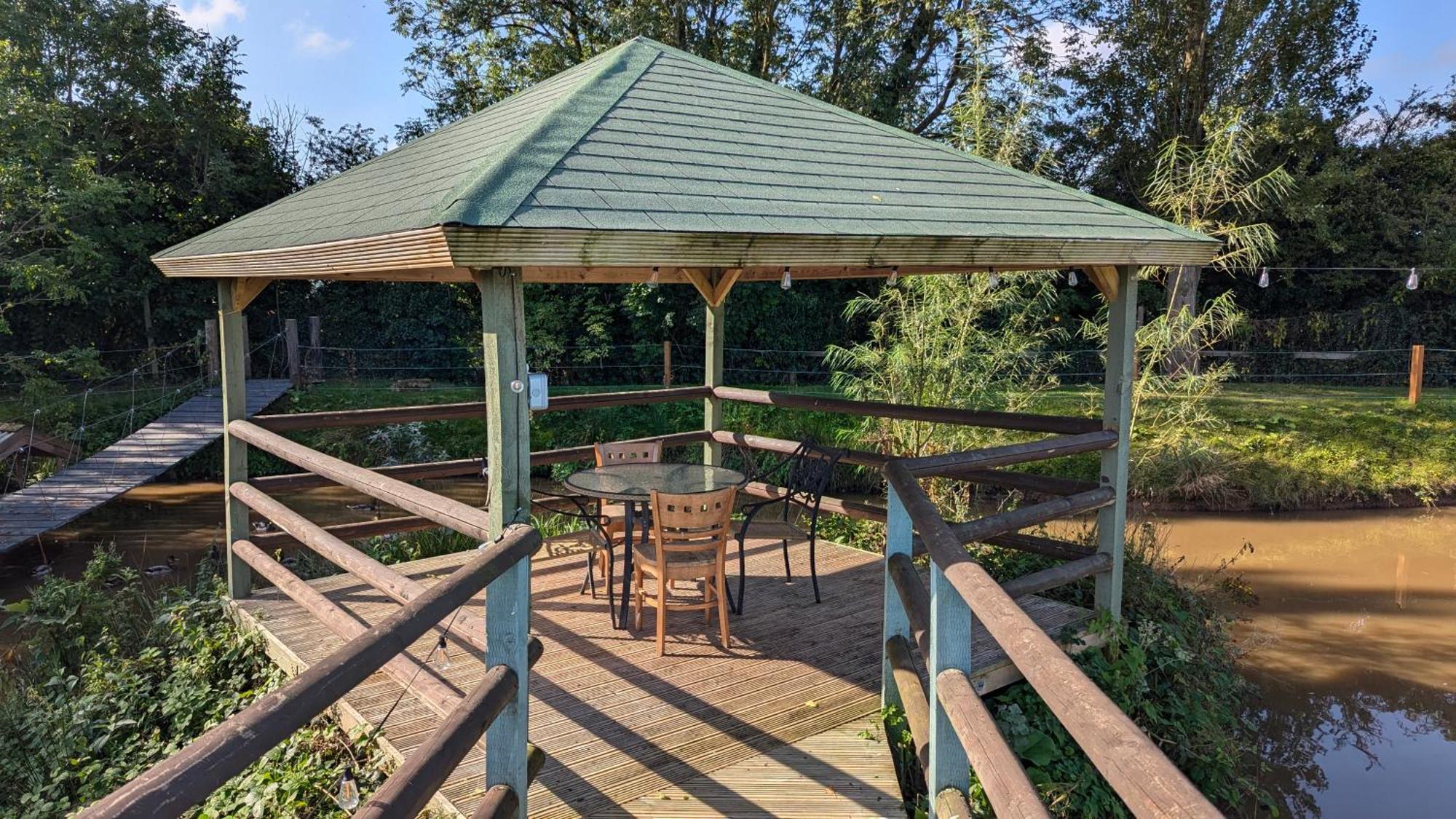 Sunset Retreats Safari Tent Ombersley Exterior foto